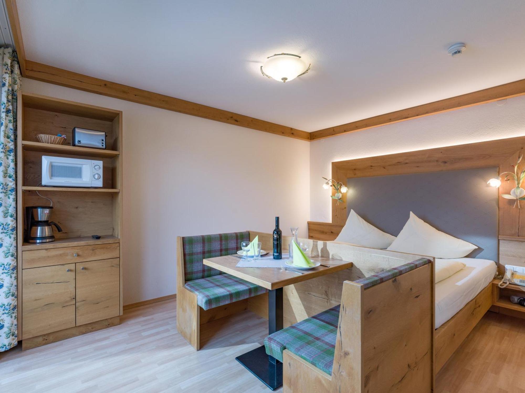 Appartements Rofan Маурах Екстериор снимка